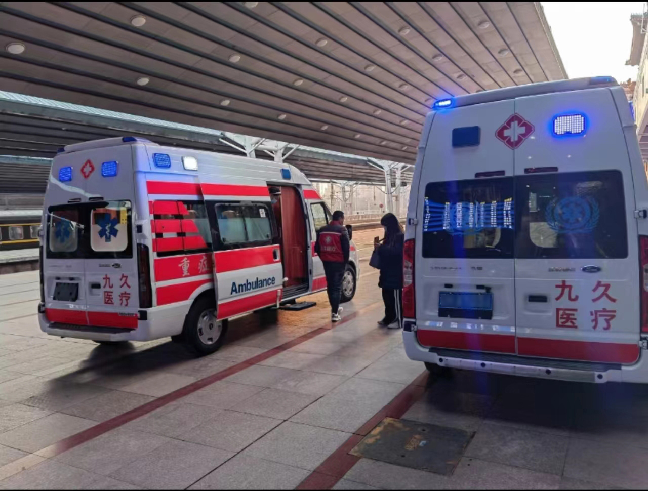 巴东县救护车长途转运